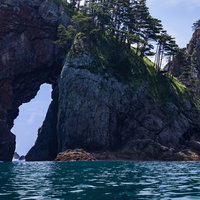 岩手県北山崎にある奇岩怪石と海食洞・自然アーチの写真