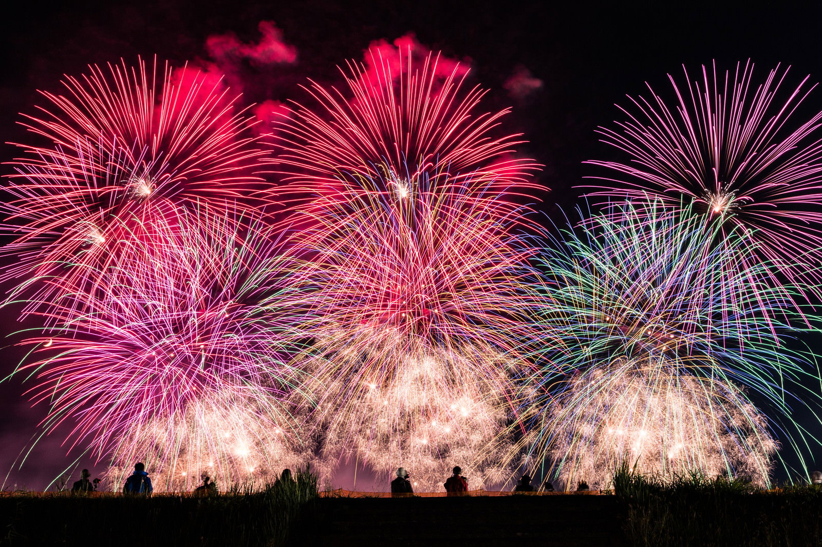 Omagari Fireworks Viewed from the Embankment (Daisen City, Akita ...