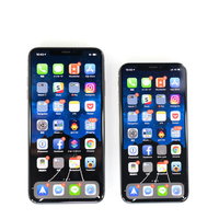 iPhone XS と XS Max のホーム画面の写真