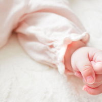 ムチムチの赤ちゃんの手って...じゃなくて足だよ！の写真