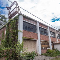廃屋となった郵便局（美唄炭鉱）の写真