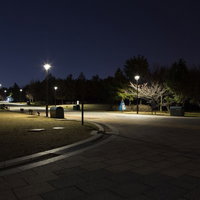 月明かりに照らされた深夜の葛西臨海公園の静けさの写真