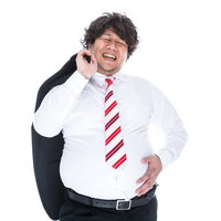 大量のカロリーを摂取し満面の笑みで職場に戻る係長の写真