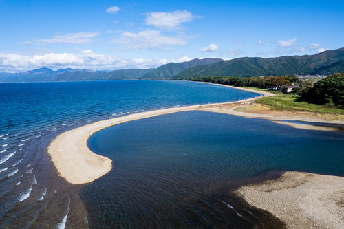 郡山市の舟津公園から見た猪苗代湖と舟津川の交わる場所