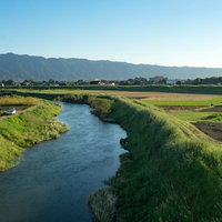大刀洗の小石原川を江戸橋から望む田舎の風景の写真