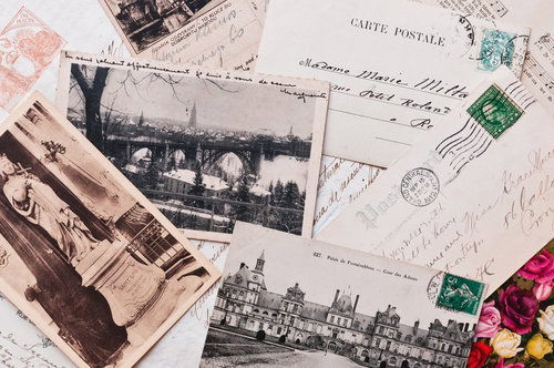 古いカード（レター）とアンティークはがきのコレクション