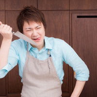 キッチンで産地直送の新鮮なお野菜をどう料理してくれてやろうか(ペロリの写真