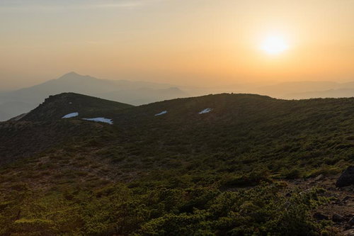 猪苗代町の鉄山から眺める焼けた空の絶景と夕日
