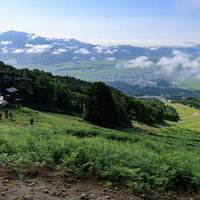眼下に広がる絶景と磐梯山猪苗代登山口からのリフト展望台の写真