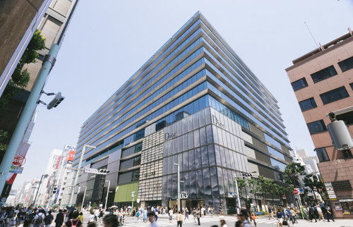 銀座の商業施設GINZA SIX（ギンザシックス）の外観
