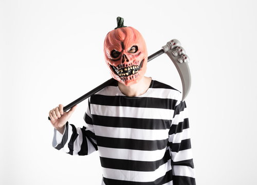 「昨日合コン行っただろ？」と彼女にカマをかけるかぼちゃのお化け