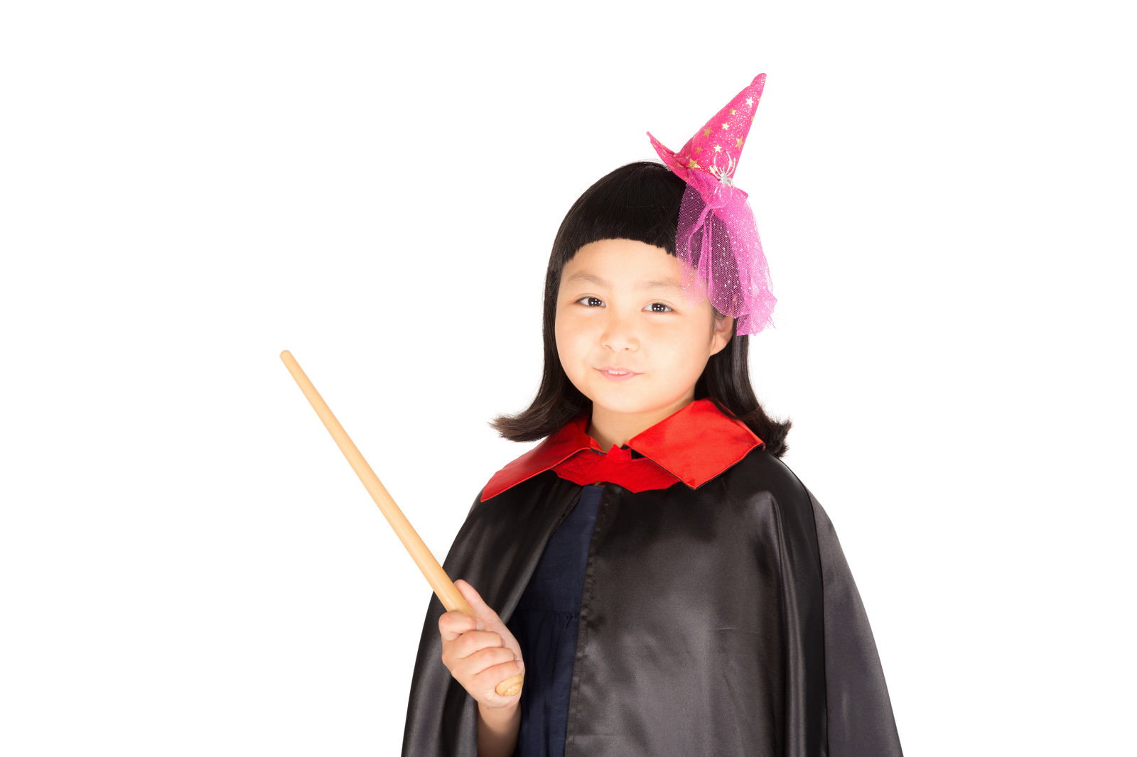 魔法使いの衣装を着たピンクの杖を持つ女の子［モデル：ゆうき］