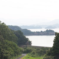 山から見える伊万里湾の眺め、伊万里市の観光風景の写真