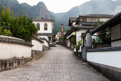 まるで秘境！伊万里大川内山の石畳の街並み