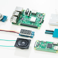 ラズパイやブレッドボードとセンサー類のIoT電子部品セットの写真