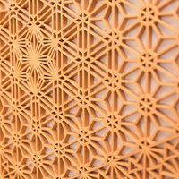 匠の技が光る大原中央商店街の木製建具組子の写真