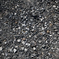 グレー系の砂利が敷き詰められた砂利道の地面の写真