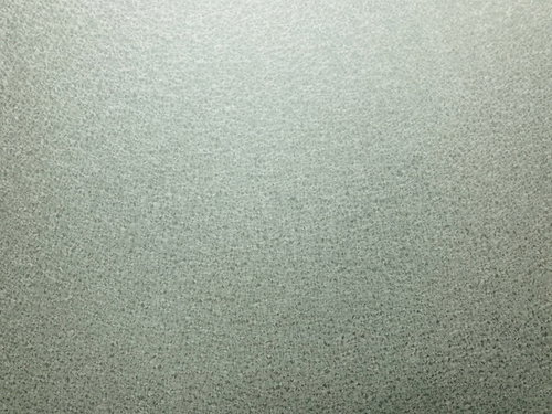 グレーの金属質感が特徴の空調機外装パネル（テクスチャー）