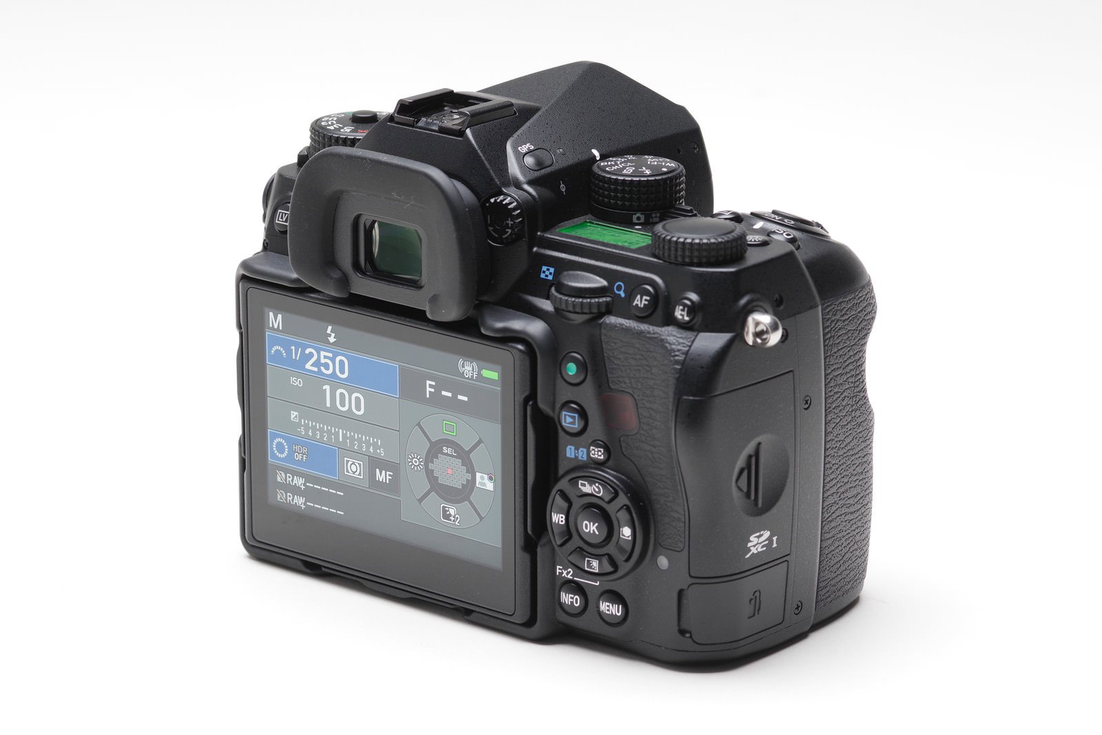 PENTAX K-1MarkⅡの背面パネルと液晶モニター画面