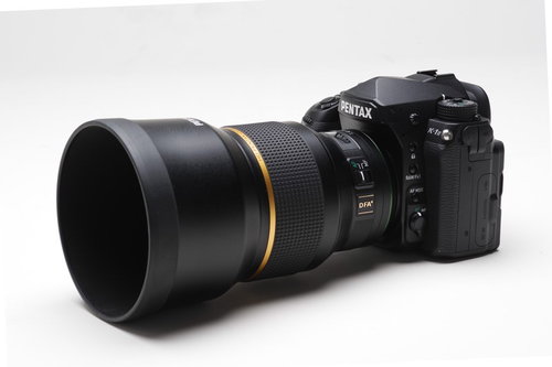 PENTAX K-1Ⅱに装着したHD PENTAX-D FA★85mmF1.4EDレンズ