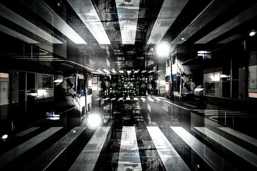 囚われた街（フォトモンタージュ・横断歩道）