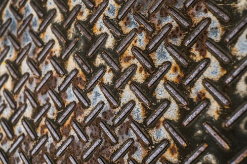 錆ついた足場板のすべり止め加工テクスチャー