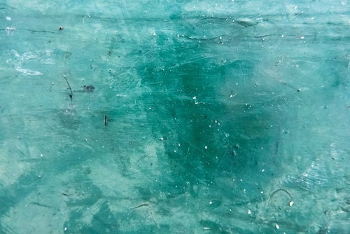 汚れて劣化した緑色の壁のテクスチャ