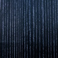 縦線が入った模様（背景）錆びた金属シャッターのテクスチャーの写真
