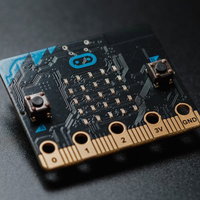 ICT教育用のmicro bitマイコンボードの写真