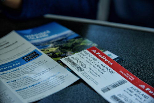 オークランドからワイヘキ島行きのフェリーチケット（ニュージーランド）