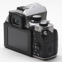 PENTAX KP（シルバー）背面液晶オフの写真