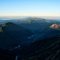 山頂から望む上高地の山脈と雲海の写真