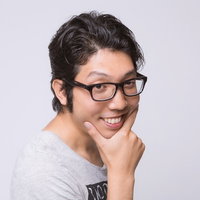 「ははーん、やるねぇ～」と上から目線の男性の写真