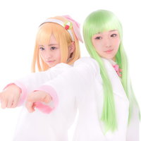 世界の薬草を守るために協力する薬剤師少女達の写真