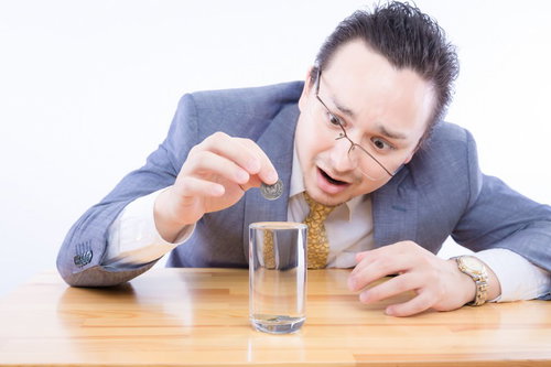 完全に死亡フラグ！敗北が濃厚なサラリーマン