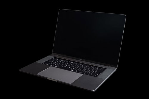 15インチの新しいノートPCのMacBook Pro