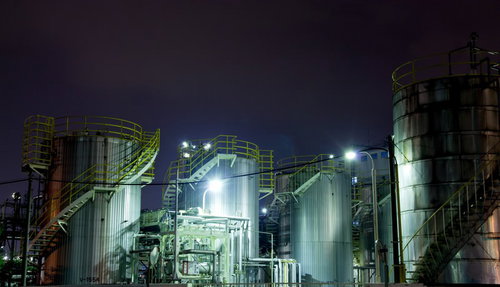 ケミカル工場のライトアップ
