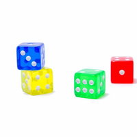 透明なサイコロ4個（カラフル）の写真