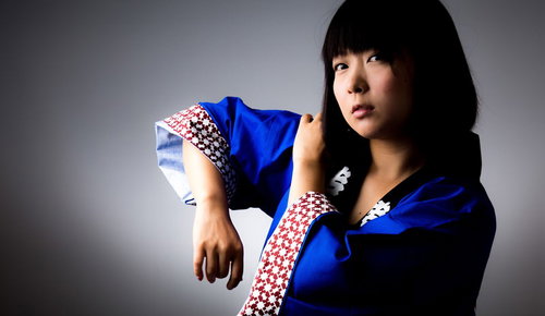 そろそろ本気だす！青い半被で決める祭りガール