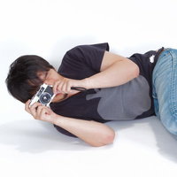 「ローアングルからの撮影はご遠慮ください」の注意看板の写真