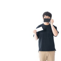 最近よく目にする「黒マスク」ってどうなの？の写真