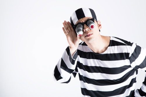 汚職の実刑判決を受け「OH、ショック！」と耳を疑う男性