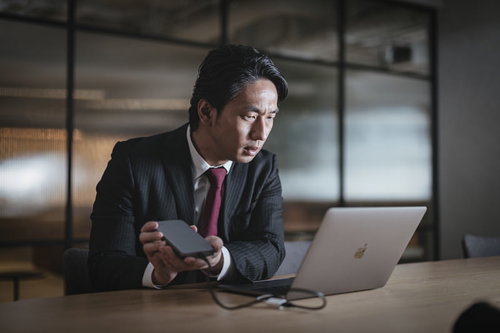 苦労して入手した極秘データがフォーマットされている