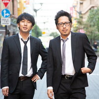 ちょいワルになりきれない会社員探偵たち〜街中での聞き込み調査の写真