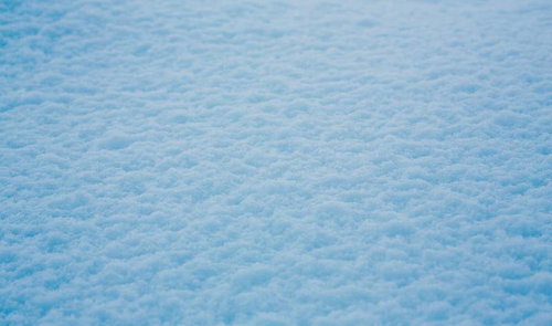 一面に広がる雪の表面テクスチャー