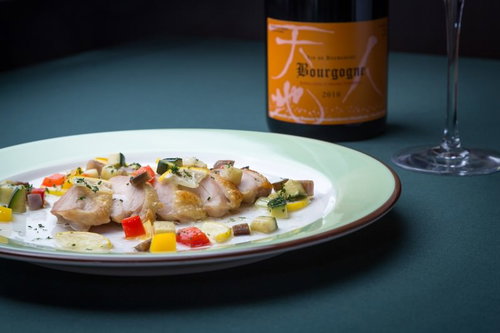 肉料理とワイン