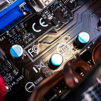 マザーボードの基板（クローズアップ）の写真