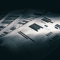 黒塗りで隠された見積書の書類の写真