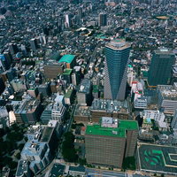 サンシャイン展望台から見渡す東京の街並みとビル群のパノラマの写真