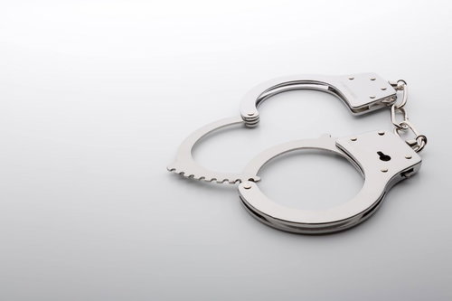 「ダメ！ぜったい」手錠